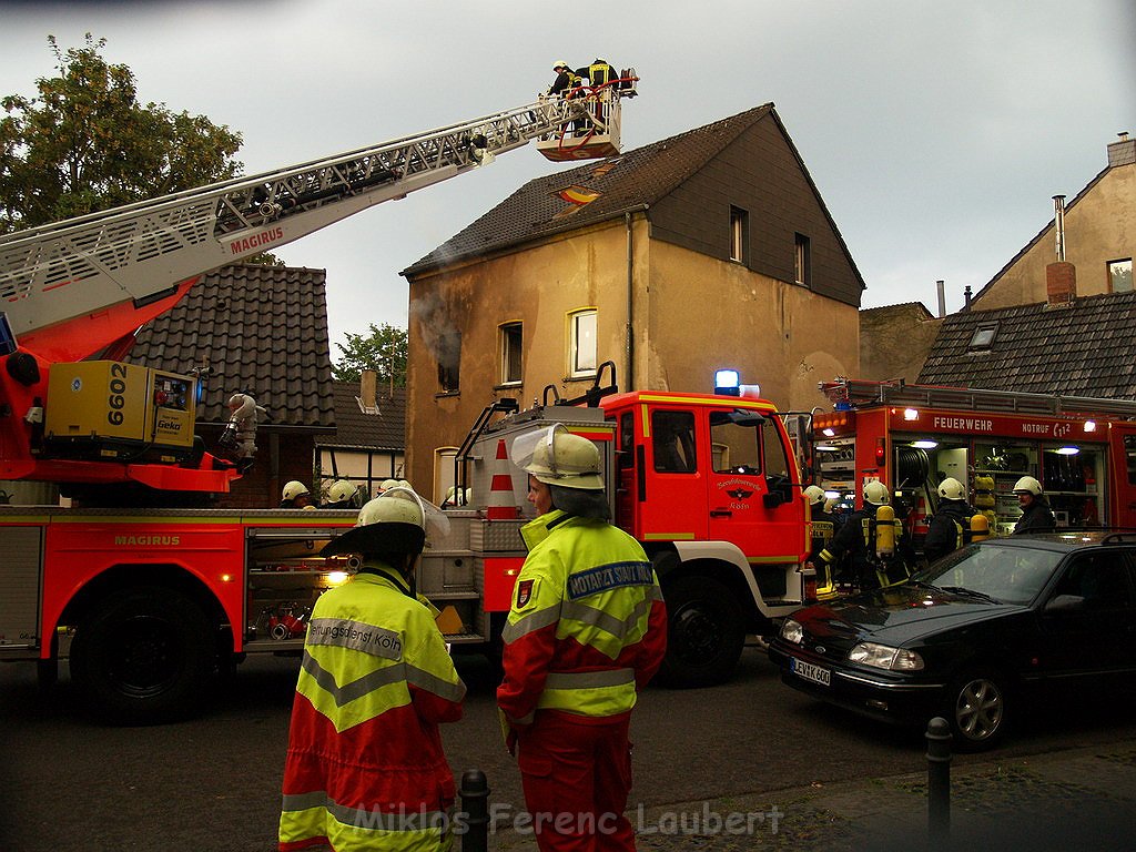 Wohnungsbrand Koeln Stammheim Stammheimer Hauptstr P187.JPG